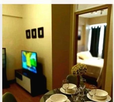 The Lancris Residences, 2 Bedrooms, 1 Bathroom, Living-Room, Kitchen & Pool Is Free Paranaque City Exterior photo
